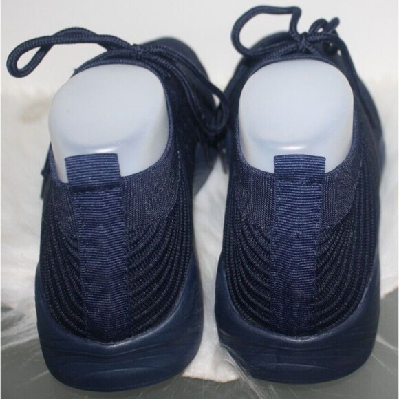 Black Womens Slip On Sneakers Sz 11 Mock Tie Lightweight Economical Atleisure - Picture 3 of 6